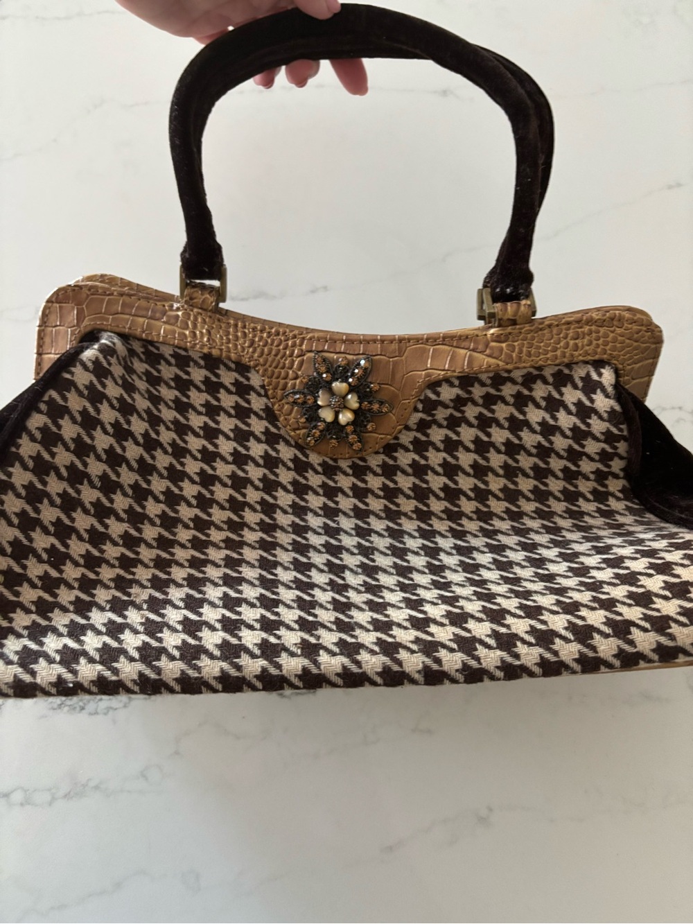 Vintage Marshall Fields Houndstooth Top-Handle Satchel with Camel Trim - Picture 4 of 7